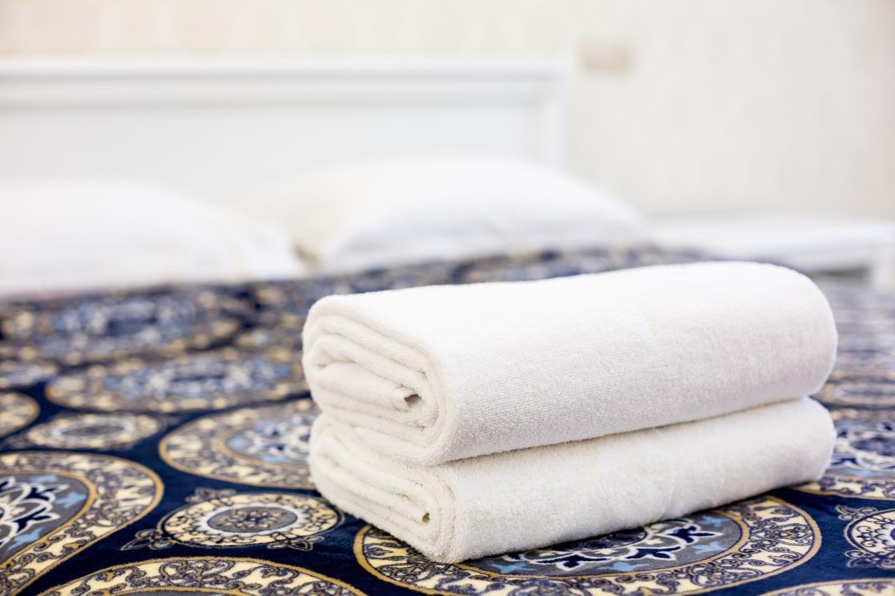 Leogrand Vip Apartments On Udatnogo 4 Lviv Ngoại thất bức ảnh